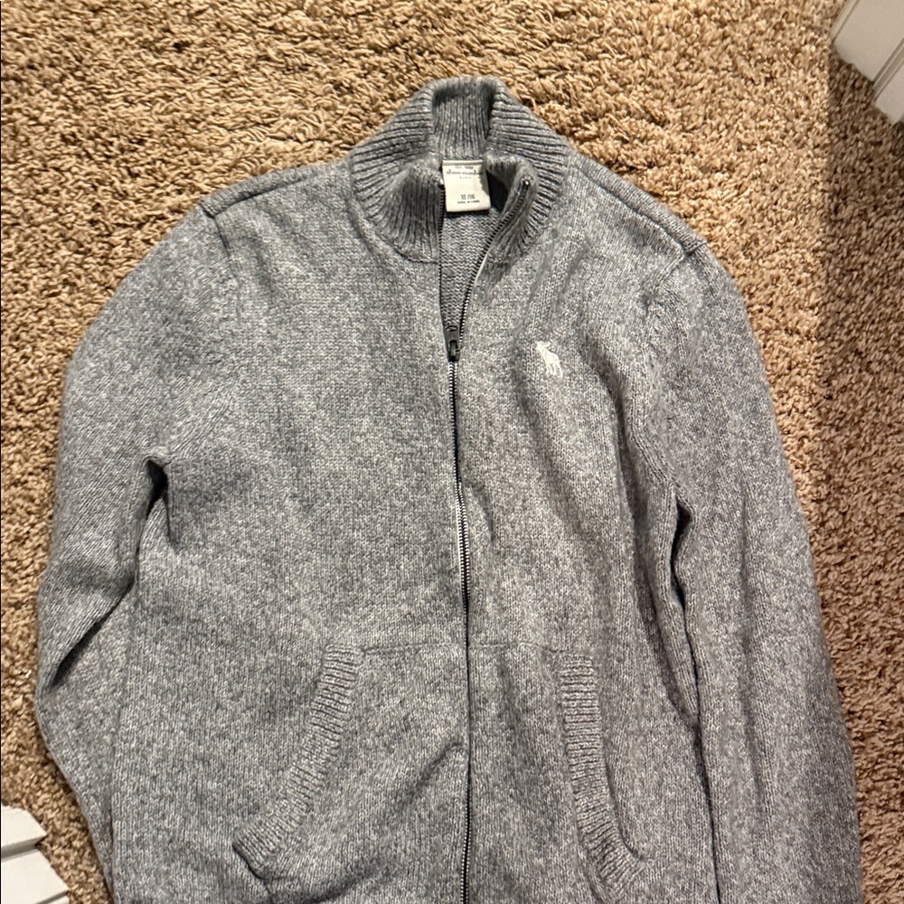 Abercrombie & Fitch Heather Gray Zip-Up Sweater